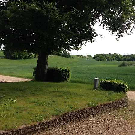 Lundgaarde Bed & Breakfast Kjellerup